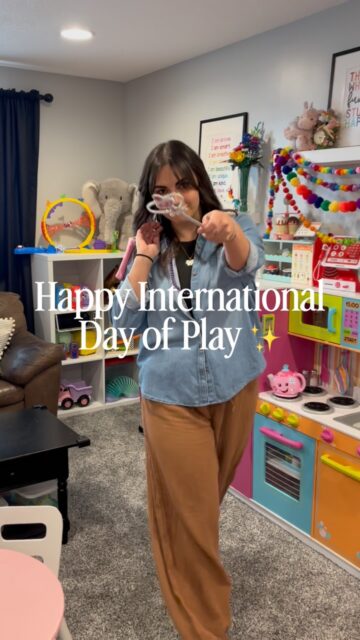 Play helps children (and adults) process emotions, build confidence, strengthen relationships, and make sense of the world around us. It’s also one of the ways our therapists connect with children in a safe, supportive environment. 🧸🪀🪁

This International Day of Play, we celebrate the joy, creativity, and resilience that play brings to children and families every day. 🌈

How are you making time for play today? ✨

#playtherapy #workingwithkids #playtimemagic