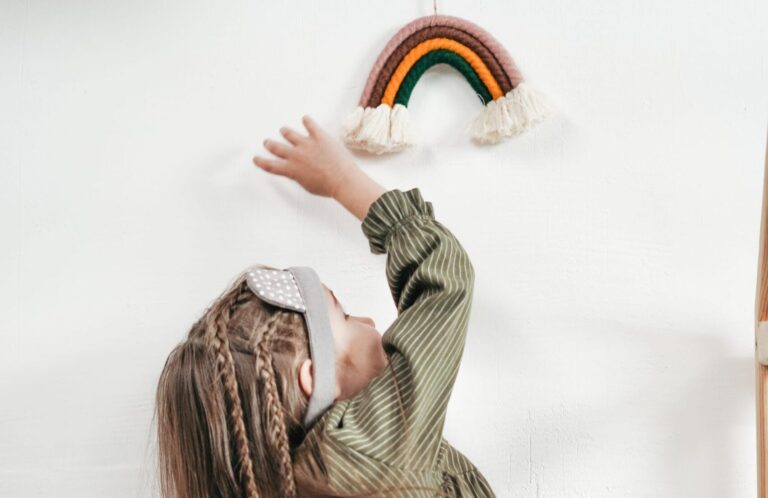 When Does My Child Need Therapy? 10 Signs Parents Shouldn’t Ignore